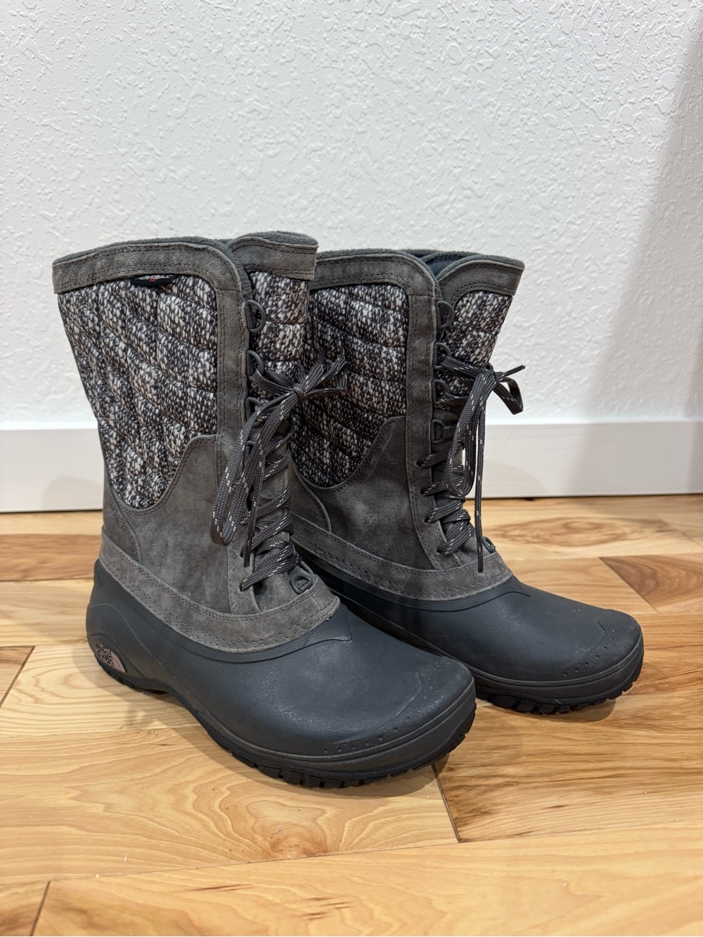 The North Face Women's Gray Lace-Up Cold-Weather Boots